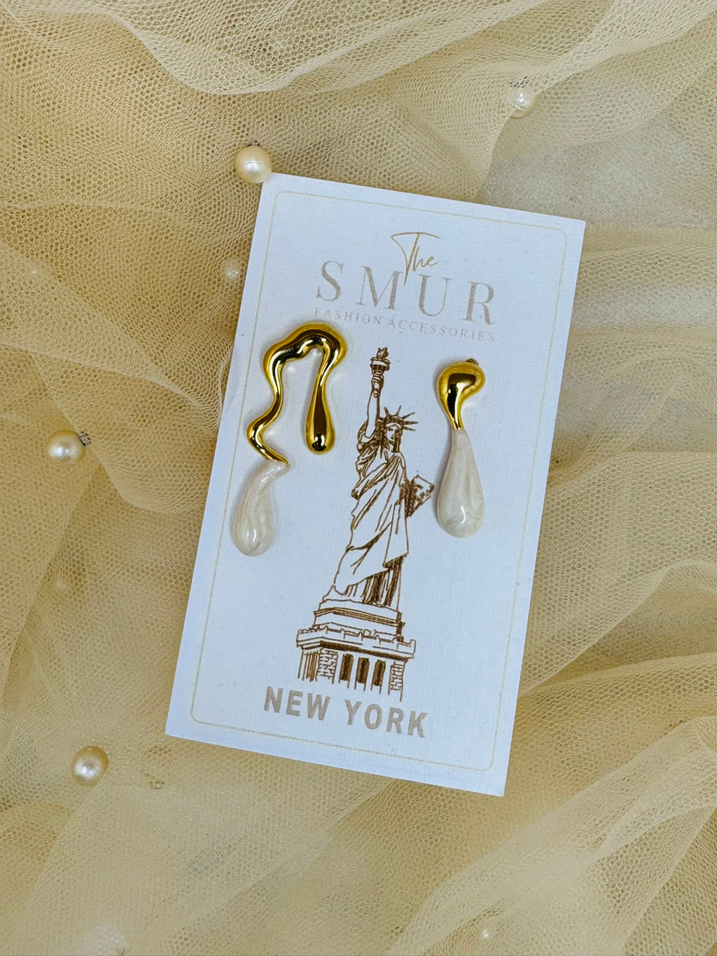 Hudson Flow Studs with White Enamel